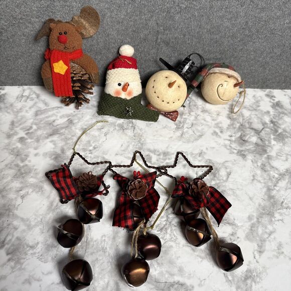 Rustic Country Christmas Tree Ornaments Lot of 7 Star Snowman Bell Reindeer Red - Picture 1 of 4
